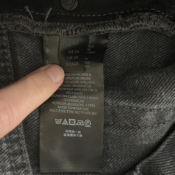 NWT Free People Maggie Mid Rise Destroyed Jeans Size 24 Bottlerocket - Picture 14 of 16